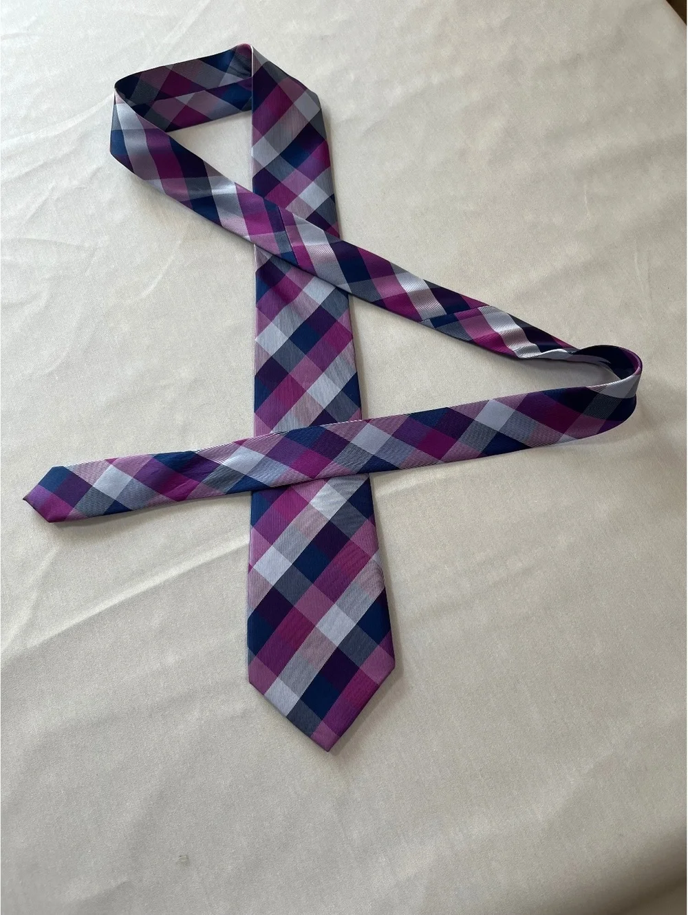 Tommy Hilfiger silk neck tie blue navy pink plaid